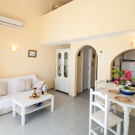 Skol 911A 1 Bedroom Duplex With Sea Views มาร์เบยา ภายนอก รูปภาพ